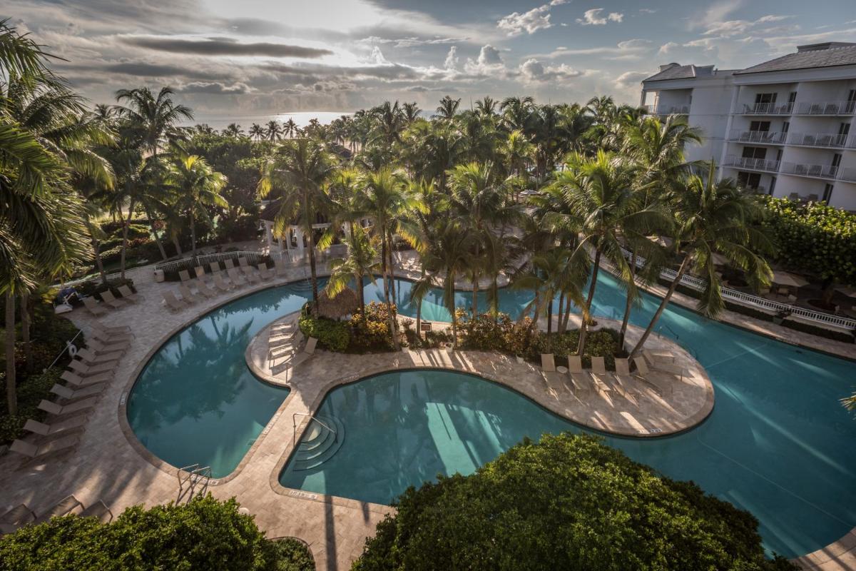 Отель The Lago Mar Beach Resort and Club