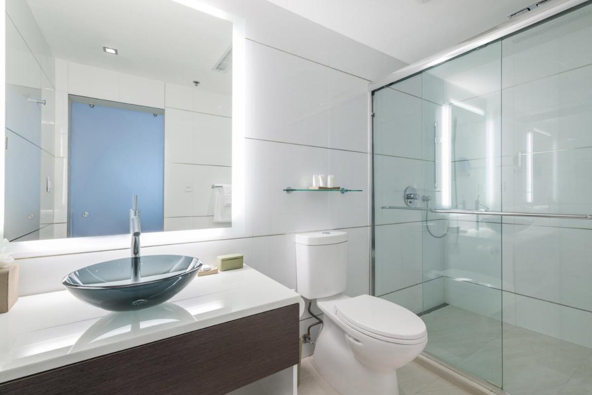 Отель The Marlin Hotel