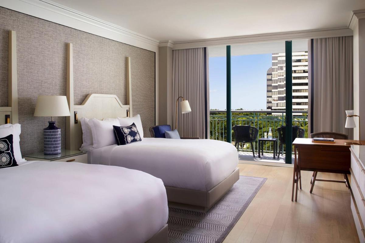 Отель The Ritz-Carlton Coconut Grove, Miami