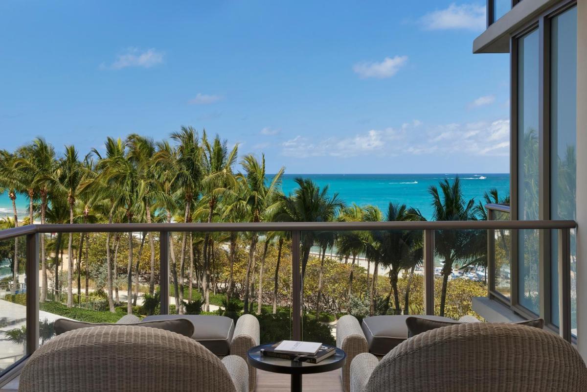 Отель The St Regis Bal Harbour Resort