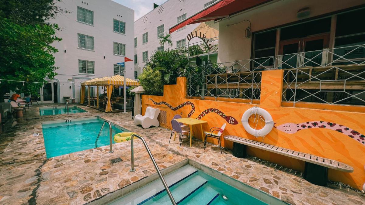Отель Viajero Miami