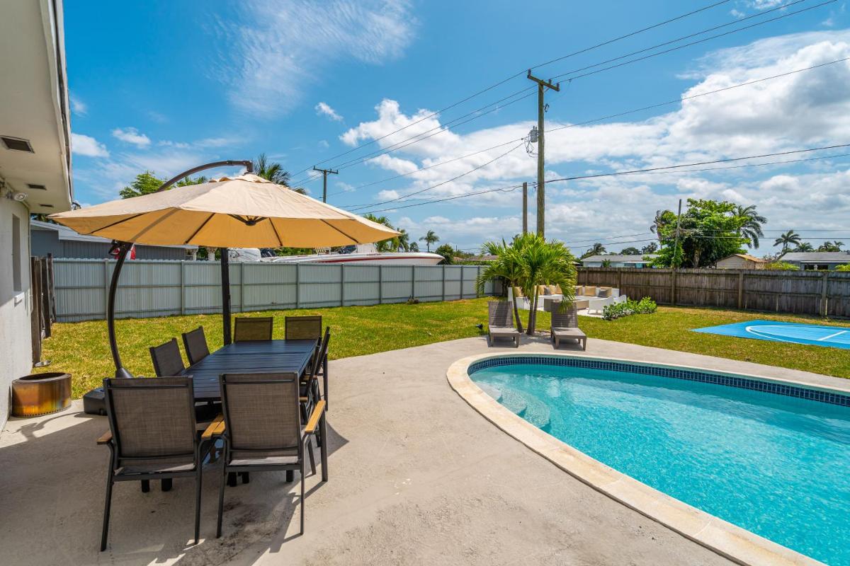 Апартаменты WEST PALM BEACH-Basketball Court, Heated Pool, Fire Pit