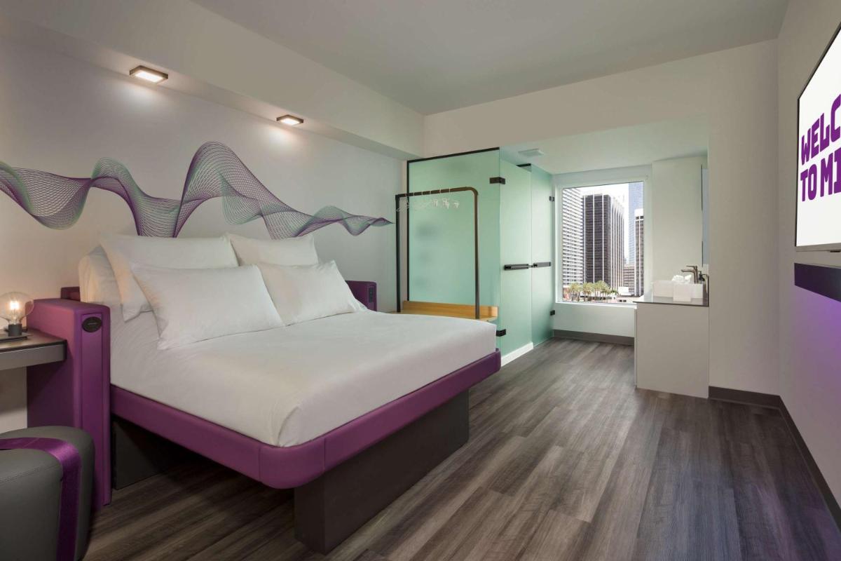Отель YOTEL Miami