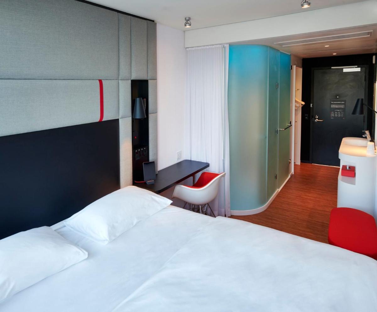 Отель citizenM Miami Worldcenter