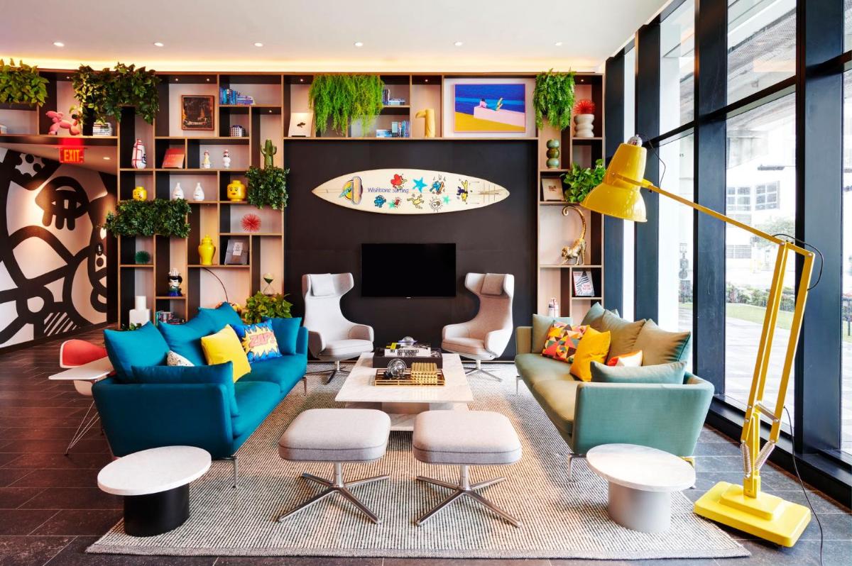 Отель citizenM Miami Worldcenter